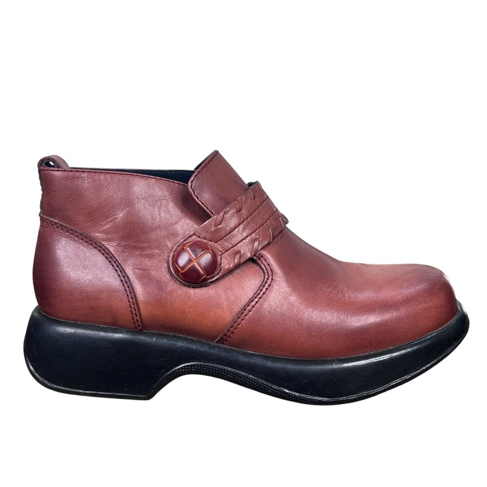 Vintage Dansko Brown Button Strap Ankle Boots Size 40 US 9.5/10